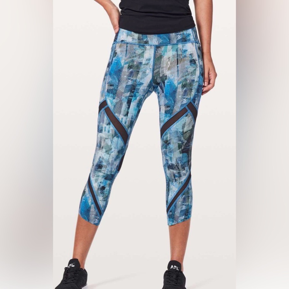 Lululemon On Pace Crop *21"